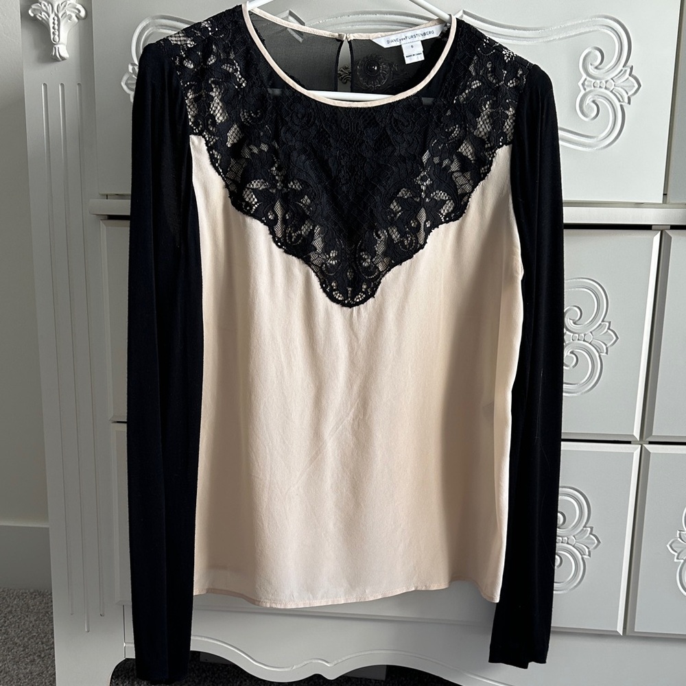 Diane Von Furstenberg Black Lace Yoke Long Sleeve Top with Cream Body